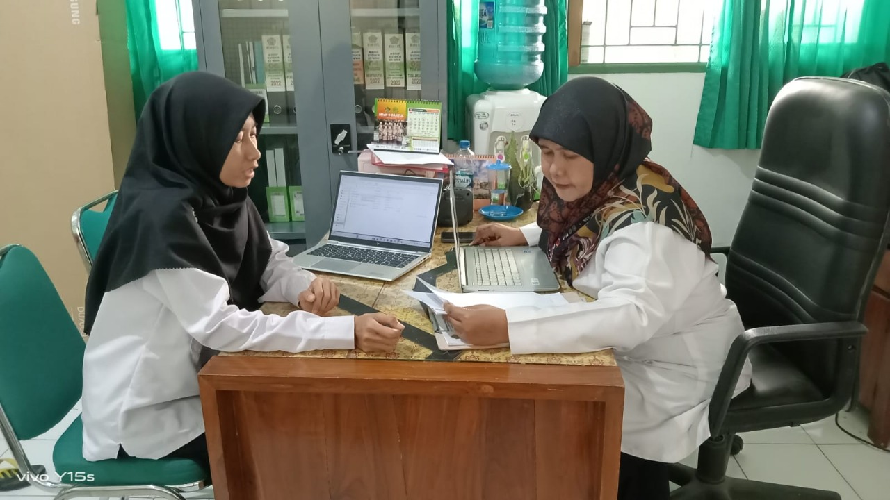 Wujudkan Pembelajaran SKI yang Inovatif, Kepala MTsN 9 Bantul Mentoring Guru dalam Latsar CPNS